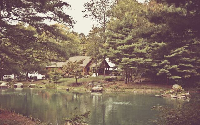 Chatfield Hollow Inn