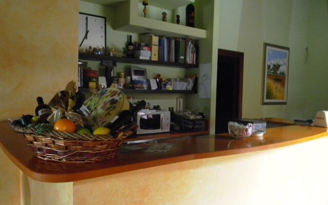 Dimora Del Falconiere B&B