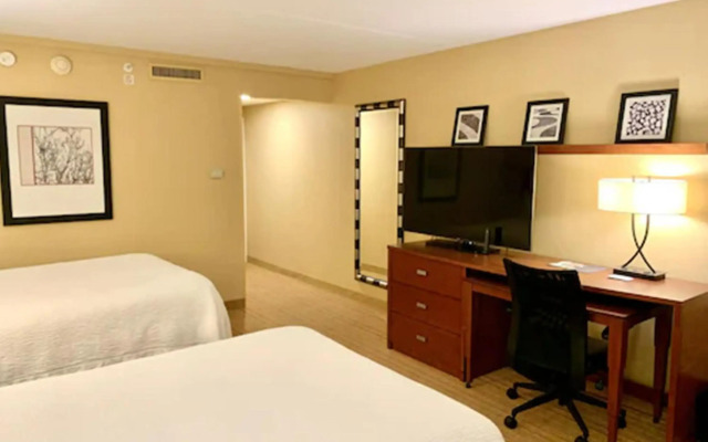 Courtyard by Marriott Buffalo Amherst/University