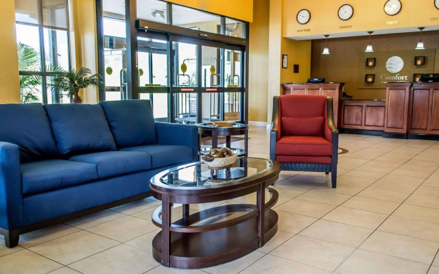 Comfort Inn & Suites Franklin East