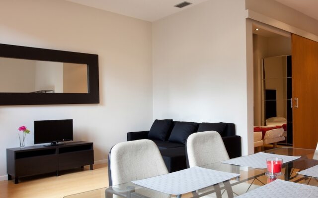 Modern Center Apartments