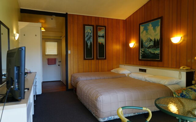 Tui Lodge Motel