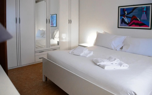 Easy Welcome Ca Maria Acero