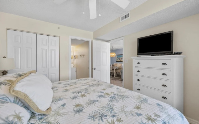 Pelican Beach 1412 2 Bedroom Condo by Pelican Beach Management