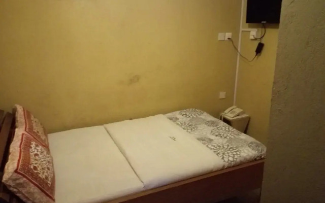 Lovisa Country Hotel