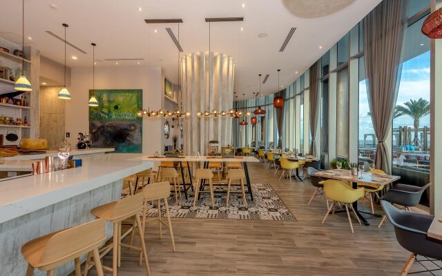 Hyde Beach Residence