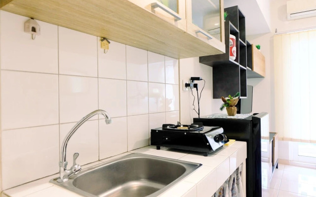 Stylish Studio The Springlake Summarecon Bekasi Apartment