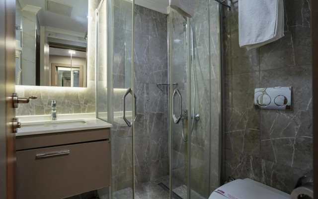Enerji Hotel