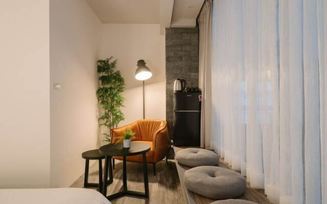 W11 Homestay