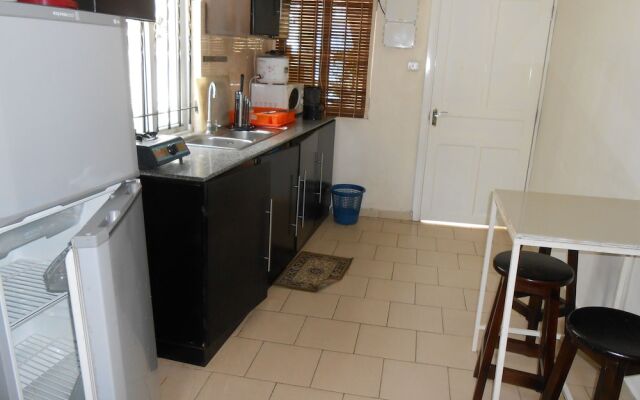 Sun 7 Guest House-Hotel