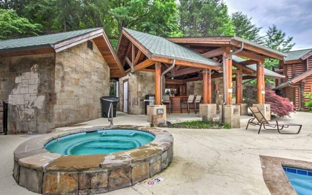 Golf View 2 Bedroom Cabin by RedAwning