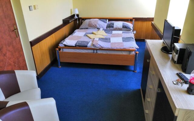 Hostel Damiell