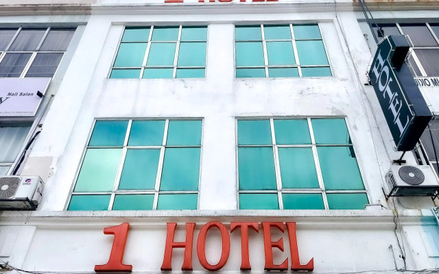 1 Hotel Taman Connaught