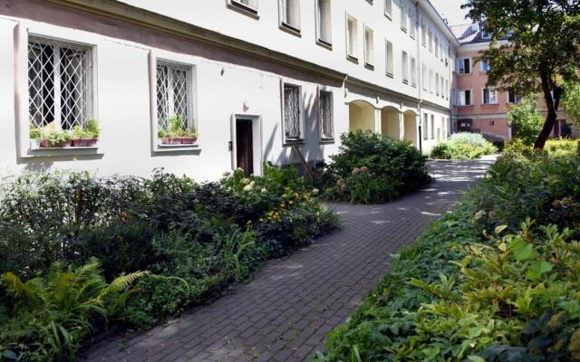 Old Town Studio Apartment