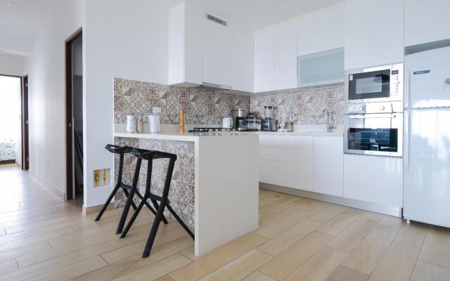 Spectacular 3BR 2BA Parking
