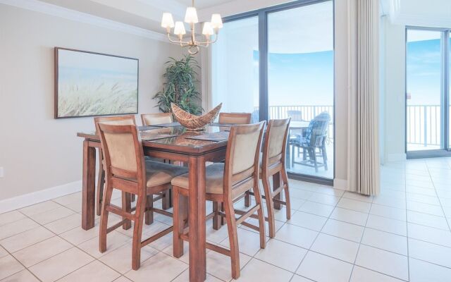 Phoenix Ix 707 2 Bedroom Condo