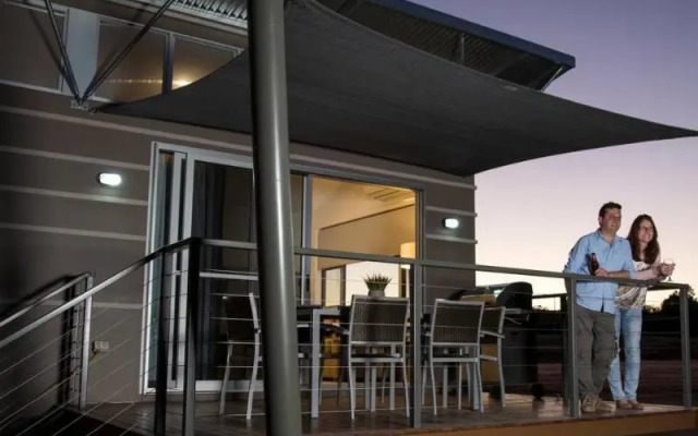 Taronga Western Plains Zoo - Savannah Cabins