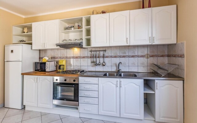 Stunning Home in Pula With Wifi and 2 Bedrooms