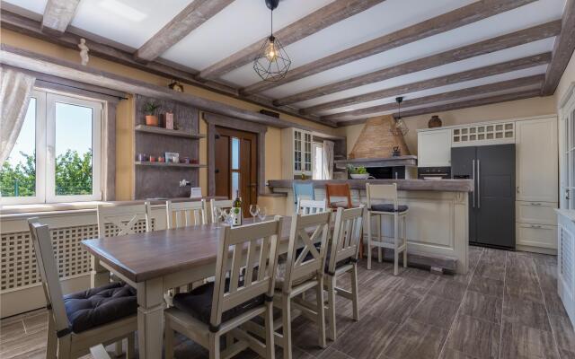 Villa Loki Luxury in Tradition