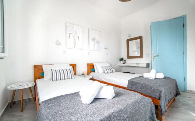 Xenios Avlais Apartments