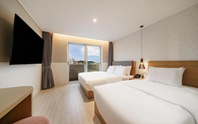 Bally Hotel