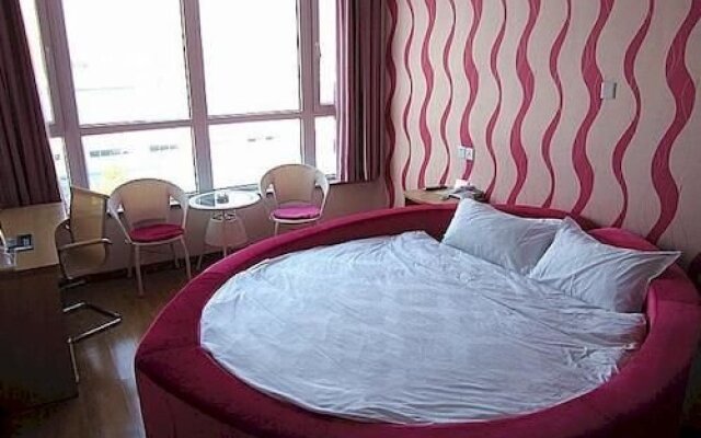 Shuangdie Business Hotel