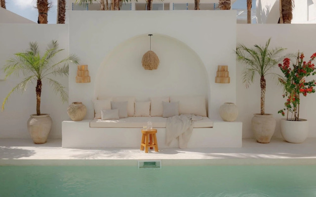 Mazari Luxury Villas