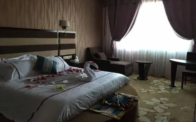 Tianlong Hotel (Lufeng South Railway Station Jinshan Ancient Town Branch)