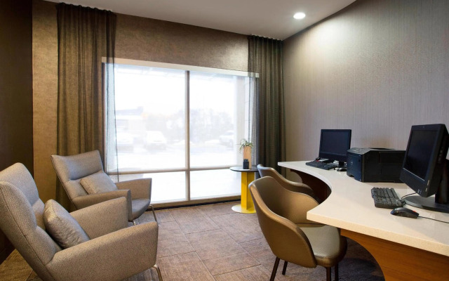 Springhill Suites Marriott Airport