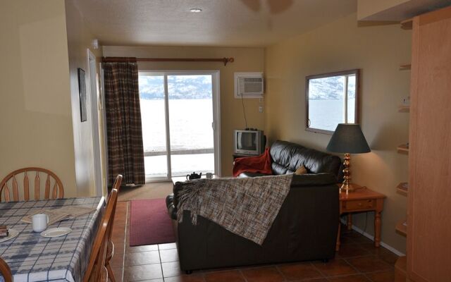 Seclusion Bay Resort