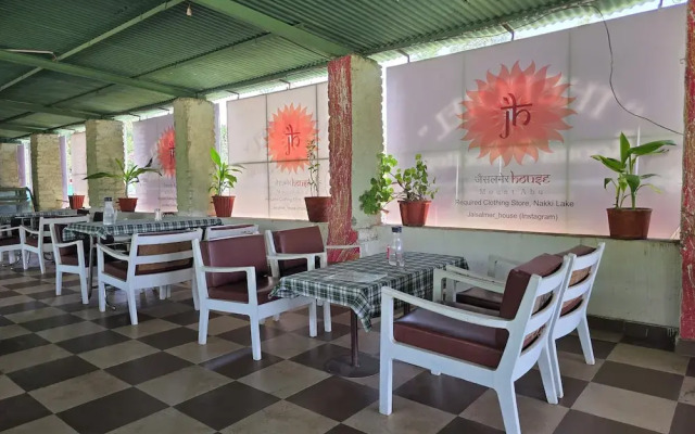 Ramma TheHotel - Nakki Lake -200mtr