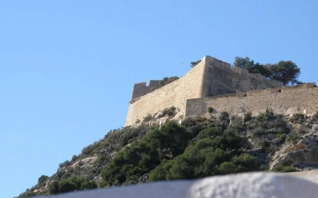 Edificio Mediterraneo 72