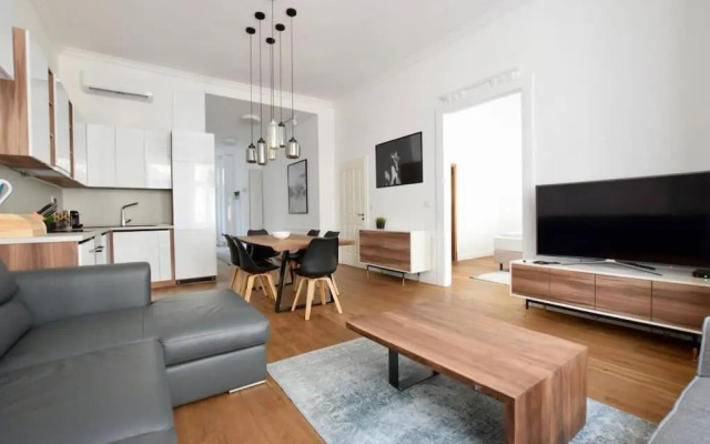Luxury Apartment by Hi5 - Budapest Broadway