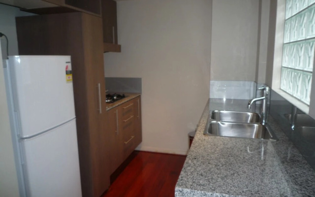 Wyndel Apartments - Harbour Watch