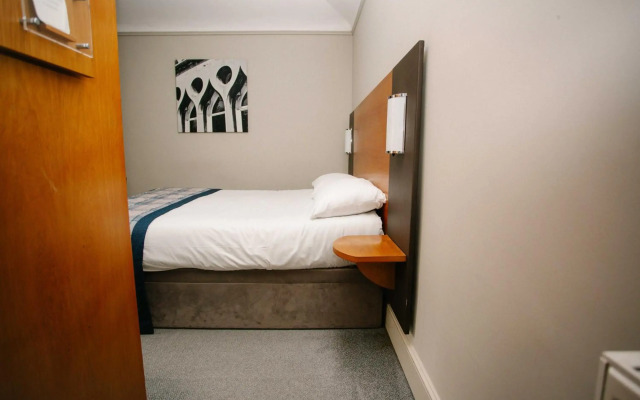 Corner House Hotel