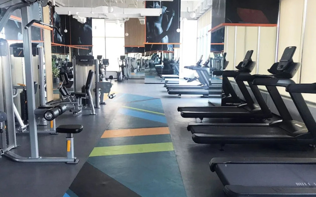 DongDong Apartment in Sunwah Pearl