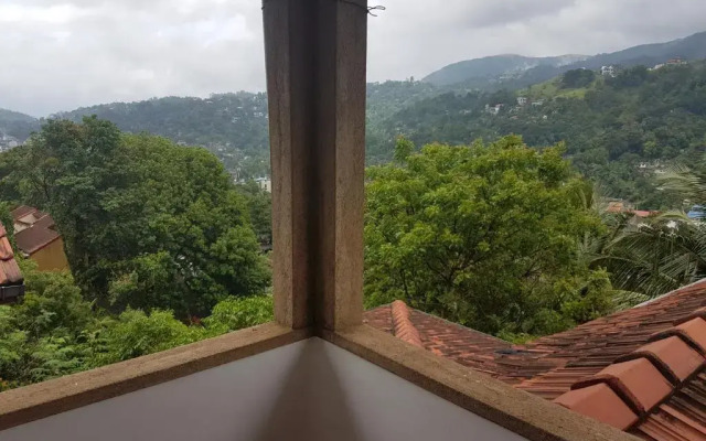 No 51, Menik Home Rest