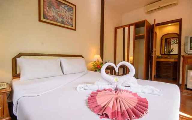 Petchvarin Resort and Spa