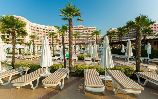 DIT Majestic Beach Resort