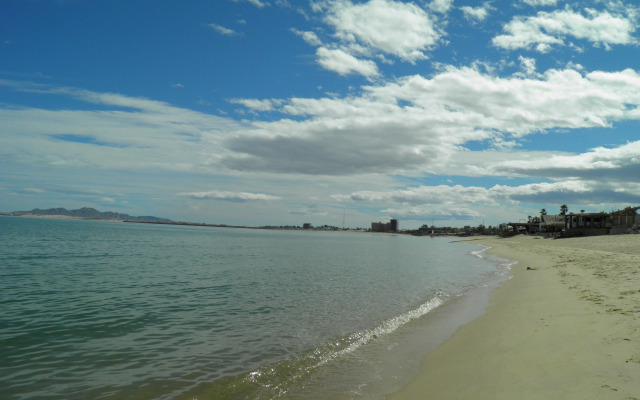 Seaside Hotel & Victor's RV Park