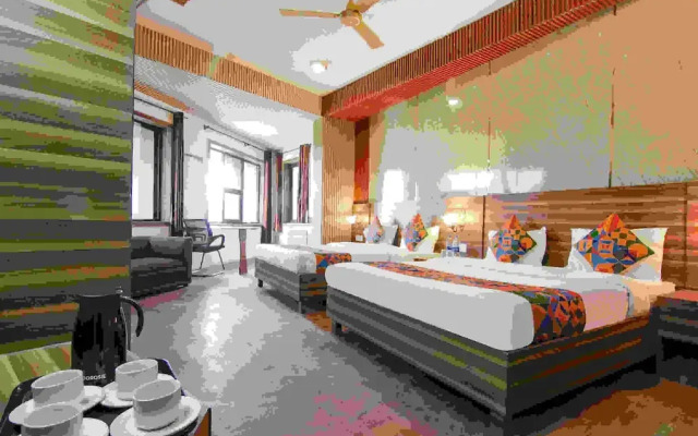 Fabhotel Vijay Palace