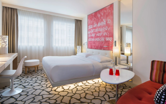 Hotel N'vY