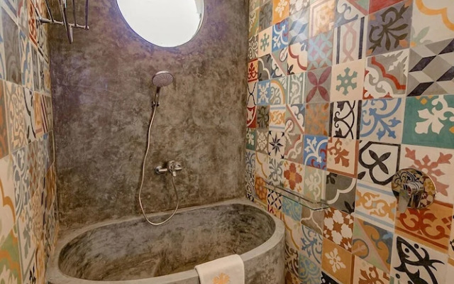 Villa Ku Tama by Villa Finder