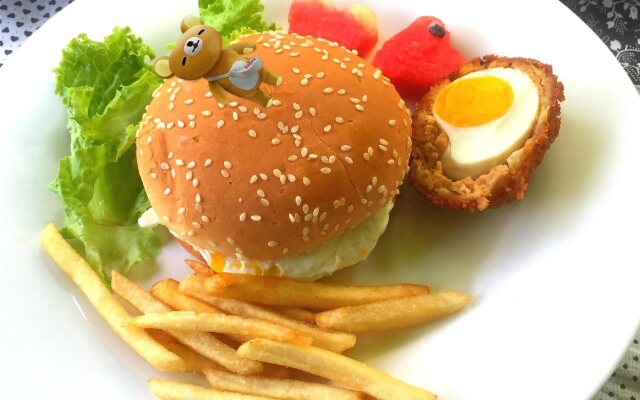 Ekkamai Buds & Beds - 420 Hostel