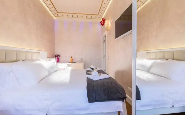 Piazza Venezia Luxury Suite
