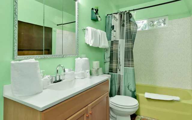 Pinetree Retreat #2499