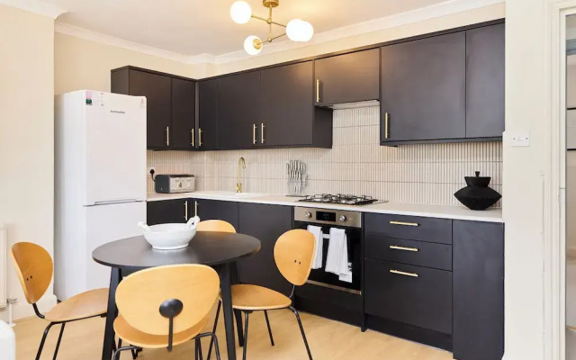 Finsbury Park Two-Bed Split-Level Flat