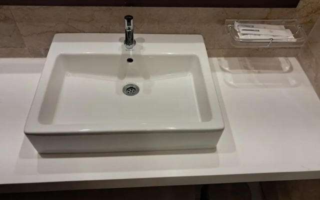 Amber Hotel Nungambakkam