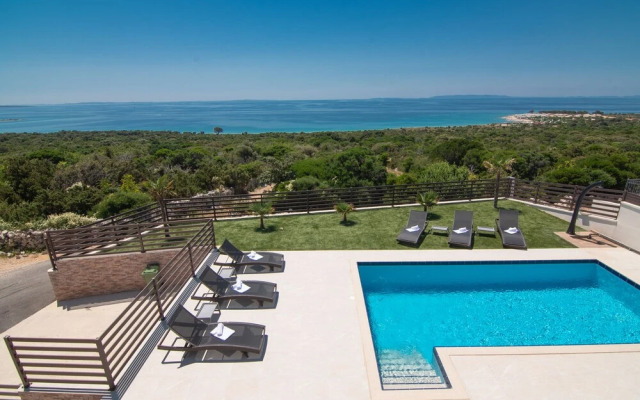 Luxury Villa Royal I with Private Pool