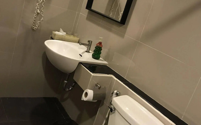 Paragon Inn